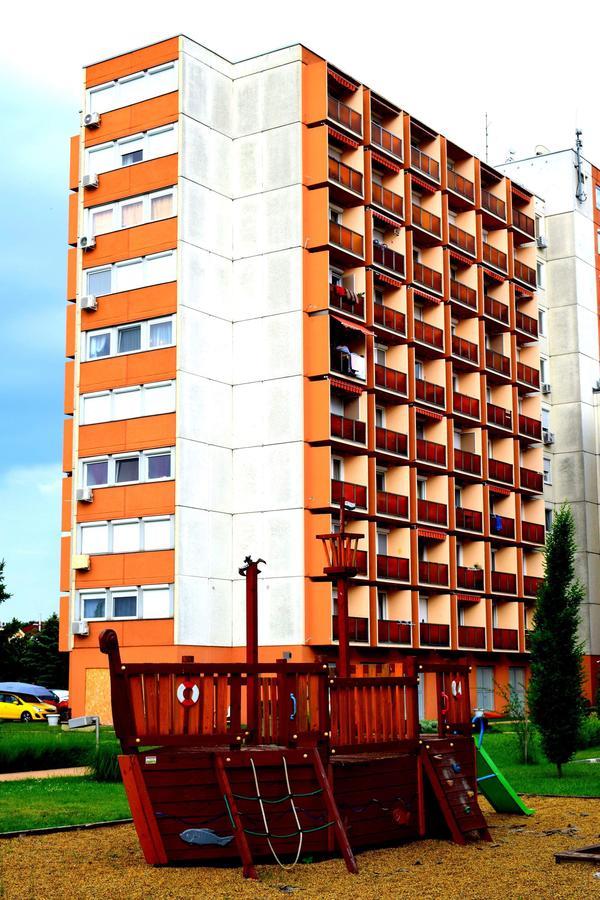 Cuki Apartmanok Siófok Extérieur photo